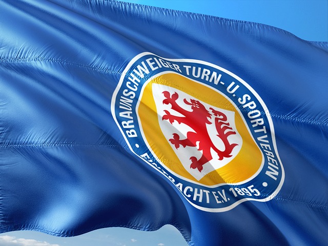 同时伺机用 同时伺机用